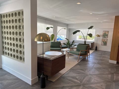 Park Royal Miami Beach, Reception