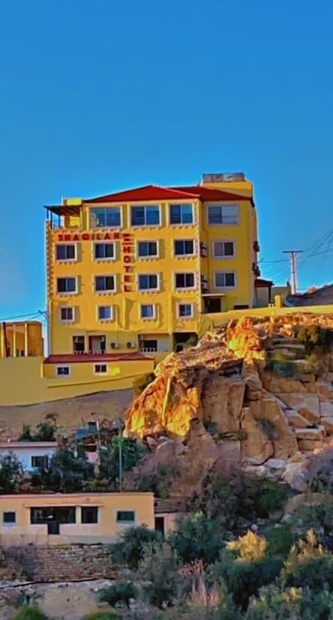 Shaqilath Hotel