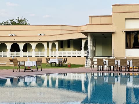 Heritage Resort Bikaner, Pool