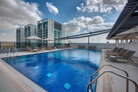 The S Hotel Al Barsha, Outdoor pool