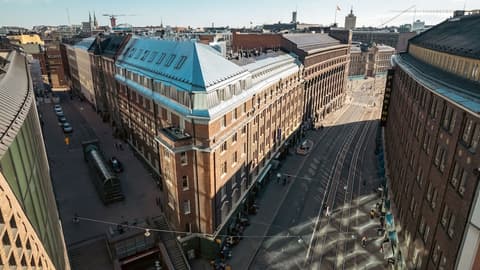 Bob W Helsinki Kluuvi, Exterior