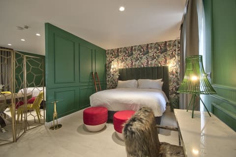 HOLM Boutique &Spa - IK Collection