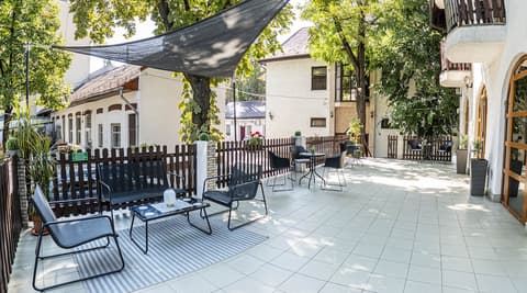 Richter Pansion, Terrace/patio