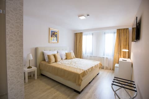 Heartland City Hotel