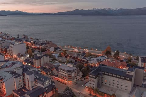 Hampton by Hilton Bariloche, Exterior