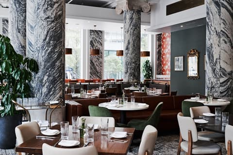 The Candler Hotel Atlanta, Curio Collection by Hilton