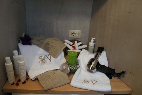 Suite del Vico Family