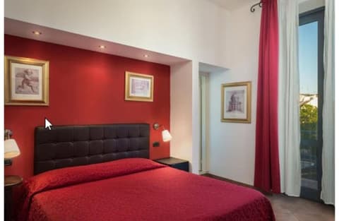 Kursaal & Ausonia, Room