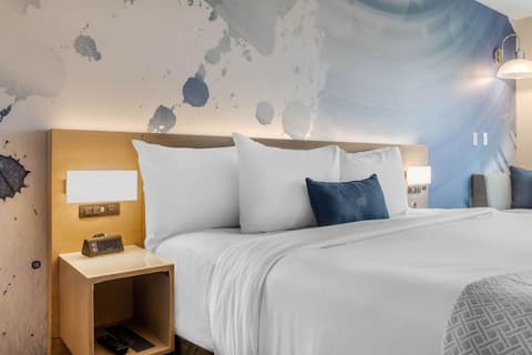 Cambria Hotel Milwaukee Downtown, Room