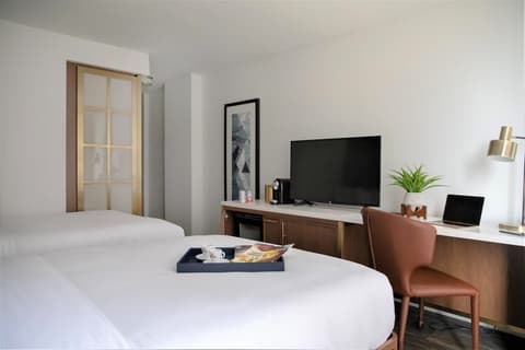 Le Méridien Essex Chicago