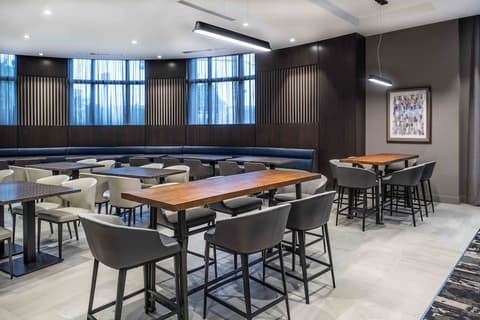 Staybridge Suites Boston - Quincy by IHG, Breakfast meal