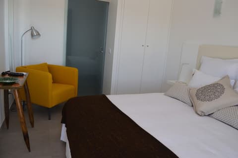 Entre Vinhas & Mar, Room