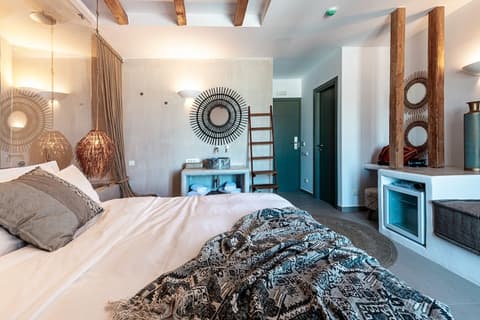 Bohemian Luxury Boutique Hotel - Adults Only