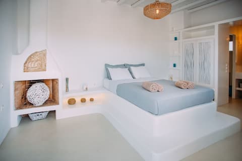 Mykonos Supreme Comfort Suites & Villas