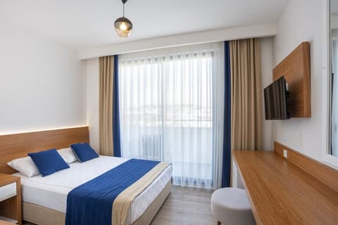 The Sansa Hotel & Spa