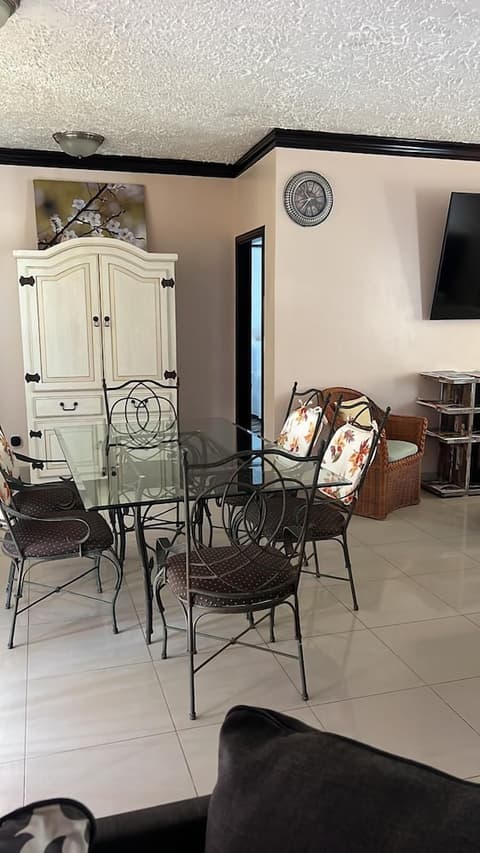 Island Turquoise Rental