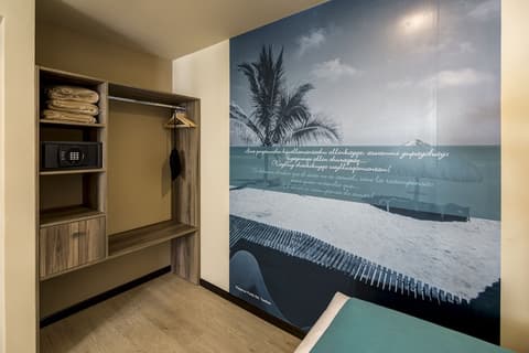 Arawi Miraflores Express