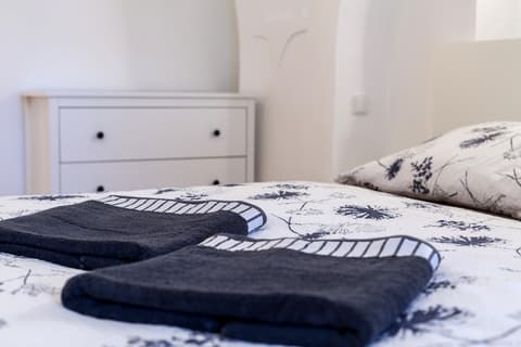 Charles Bridge Economic Hostel