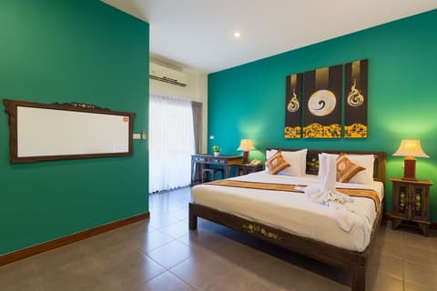 Seeka Boutique Resort - Relaxing Stay - Balcony, Pool & Near Beach