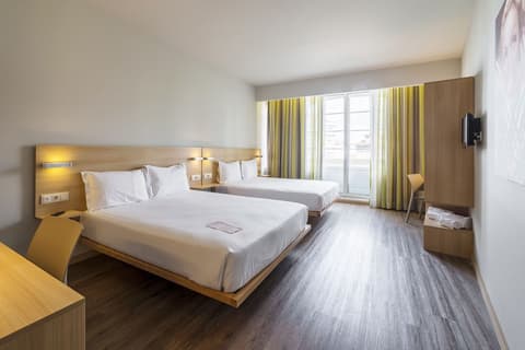 Moov Hotel Porto Centro, Room