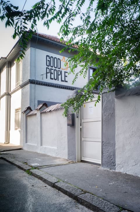 Good People Design Hostel, Interior entrance