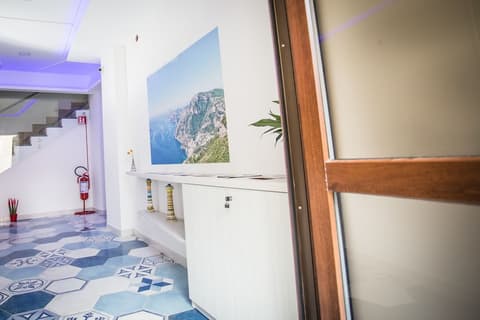 Oasi Fantasia, Interior entrance