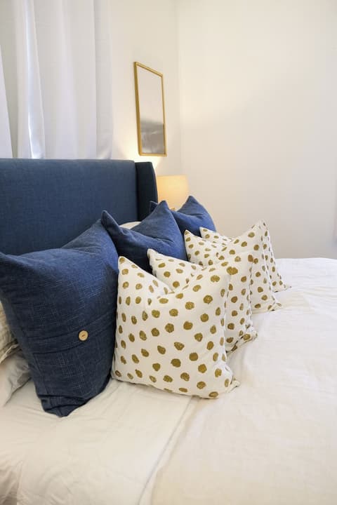 The Evers House, Room