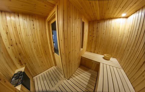 Wyndham Grand Tbilisi, Sauna