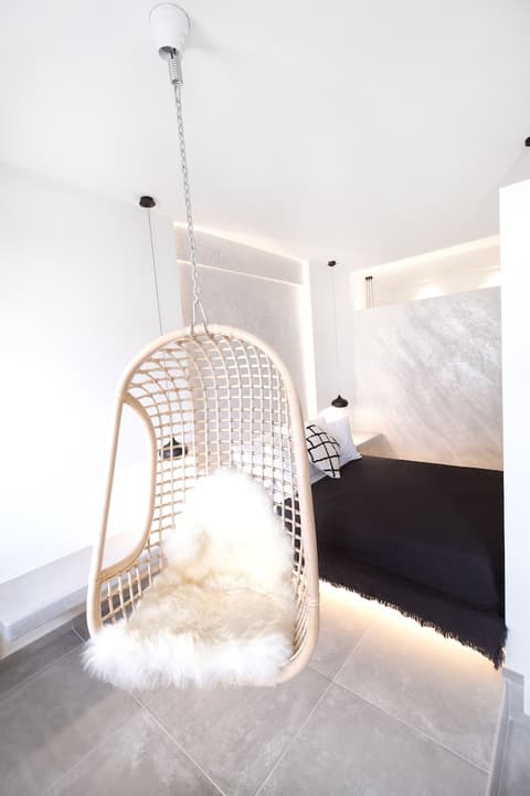 George & Joanna Suites