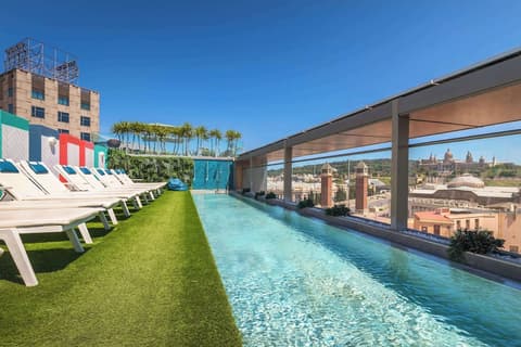 Occidental Barcelona 1929, Outdoor pool