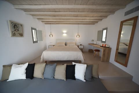 Myconian Crown Suites, Room