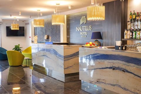 Nautilus Hotel, Reception