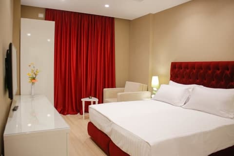 Hotel Luxury, Room