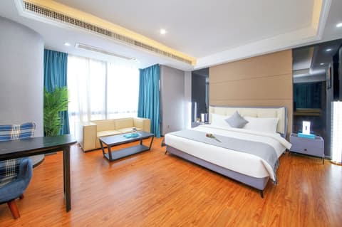 Pengman International Apartment Hotel