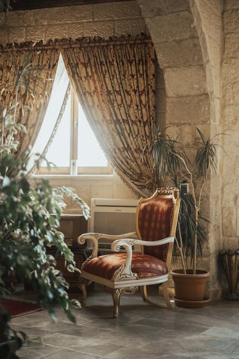 Hu of Cappadocia, Reception