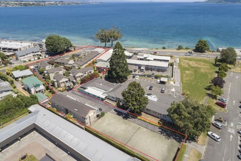 The Village Resort, Lake