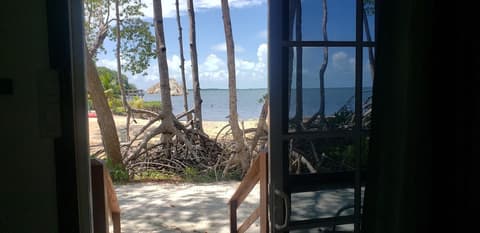 Sea Side Chateau, Room