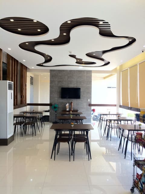 Cres Ebo Mansion Hotel and Bistro