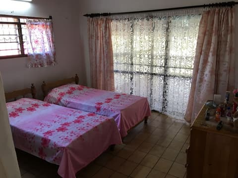 Tradewinds Lodge, Room