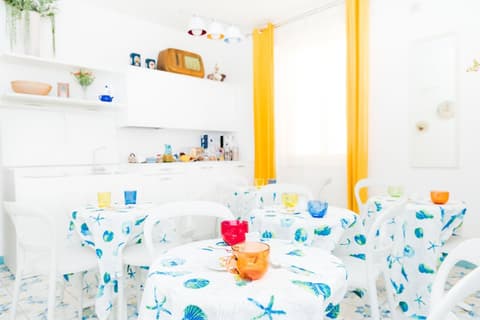 La Casa di Aurora, Interior entrance