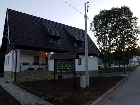 Natura Plitvice Lakes, Front of property