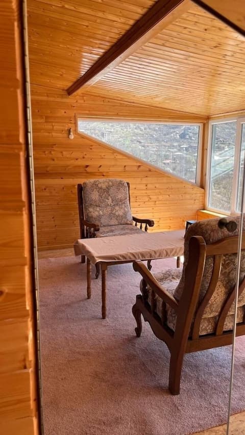 Kirch Hotel & Restaurant