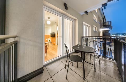 Jimmy's Apartments Lory