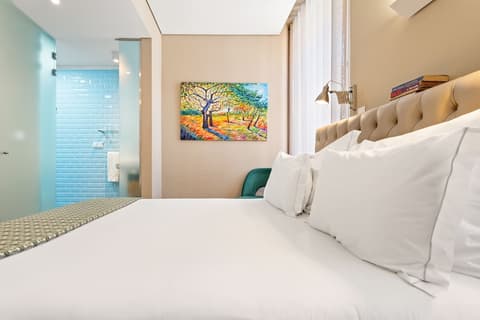 Jardim da Batalha by Shiadu, Room