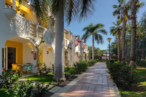 Bungalows Cordial Green Golf, Garden