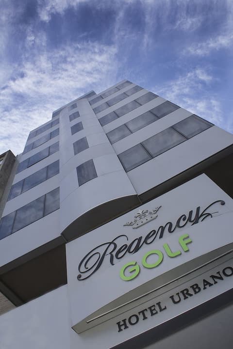 Regency Golf - Hotel Urbano