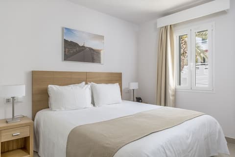 White Sands Beach Club, Room