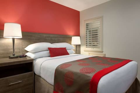 Ramada by Wyndham Oakland Downtown City Center