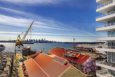 Pinnacle Hotel at the Pier