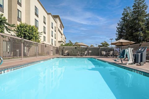 Hampton Inn & Suites Bakersfield/Hwy 58, CA